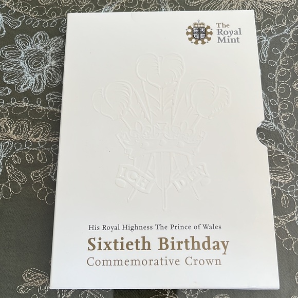 commemorative Crown for The Prince of Wales 60th Birthday. - Picture 8 of 9